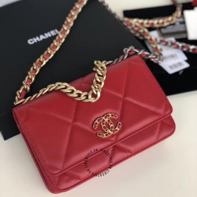 Túi Chanel đeo chéo nữ màu đỏ nổi bật replica 1:1 chính hãng