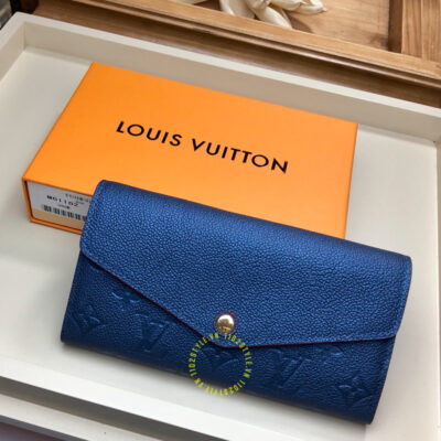 ví dài cầm tay LV auth