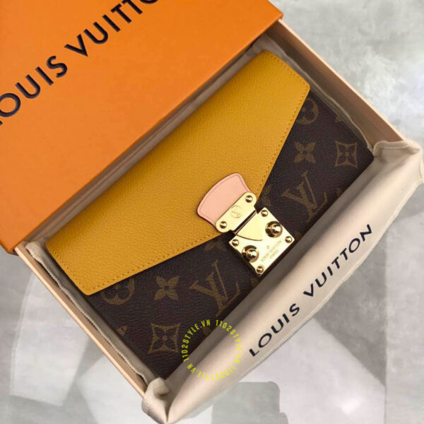 ví dài cầm tay LV fake