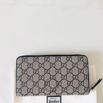 Cách sử dụng và bảo quản ví nam Gucci snake like auth