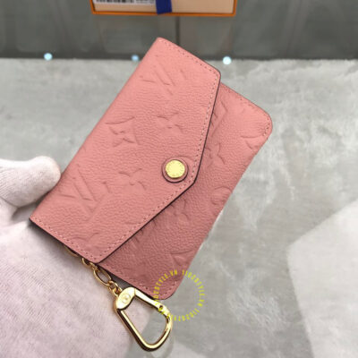 ví ngắn cầm tay LV rep