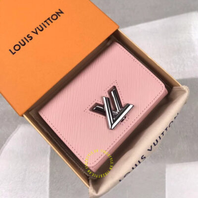 ví ngắn cầm tay lv fake