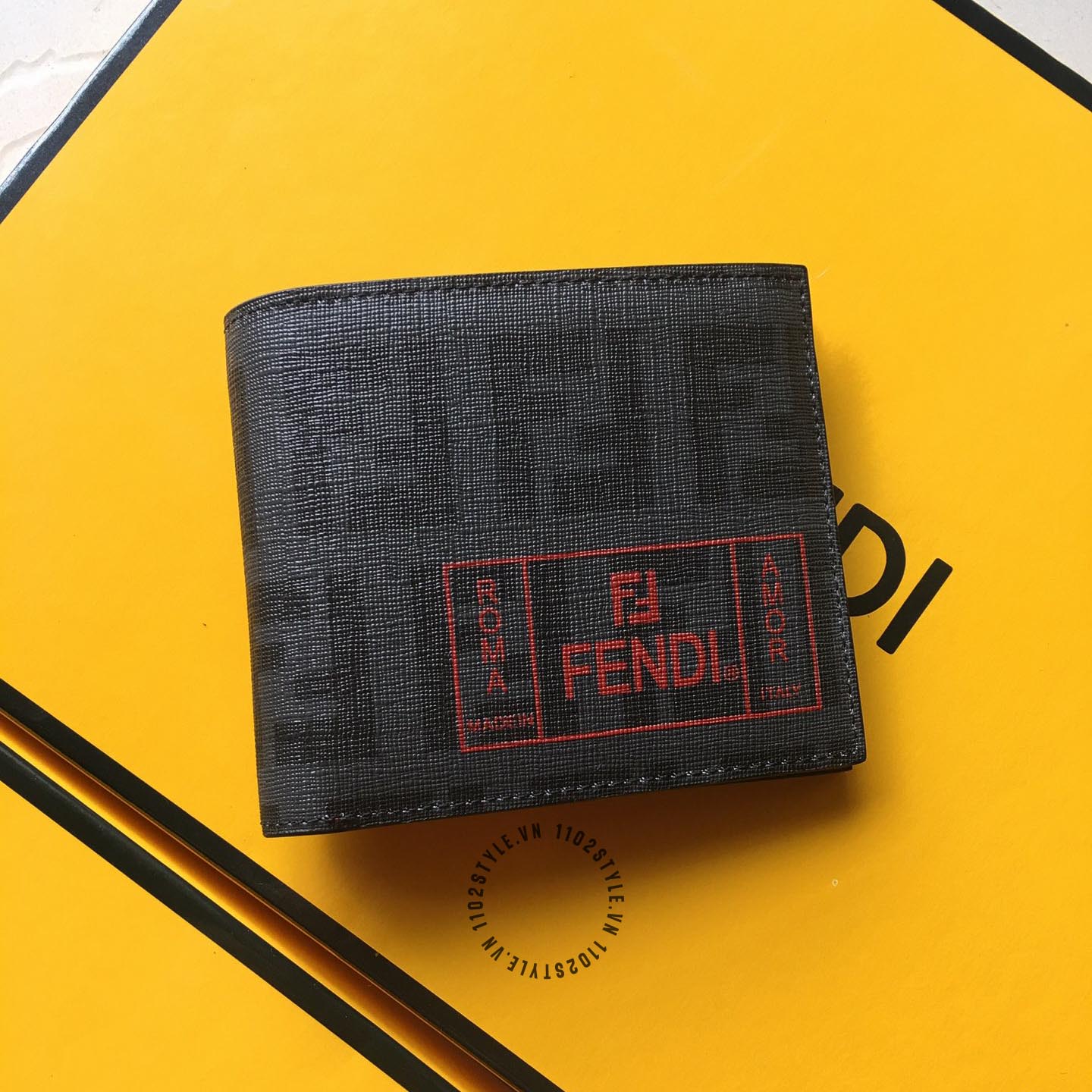 Ví ngắn Fendi