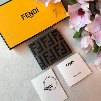 Ví ngắn Fendi nam