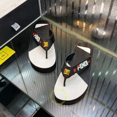 dép fendi xỏ ngón