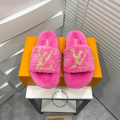 Dép Louis Vuitton nữ