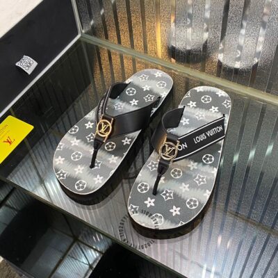 Dép LV xỏ ngón
