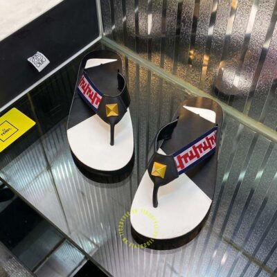 dép xỏ ngón fendi nam