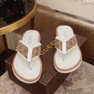 Dép xỏ ngón nam Gucci