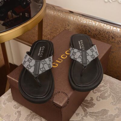 Dép xỏ ngón nam Gucci