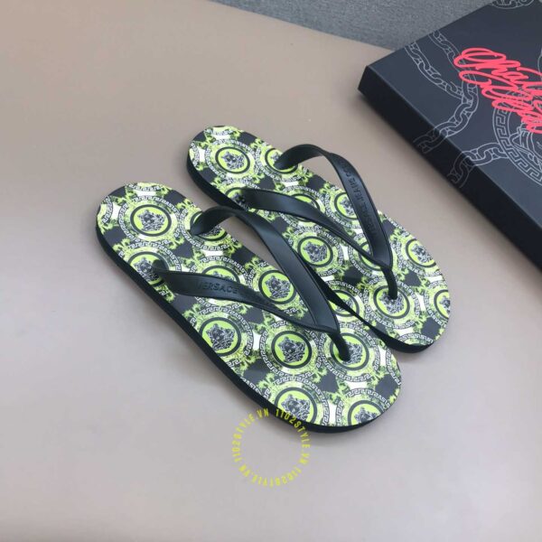 dép xỏ ngón versace nam