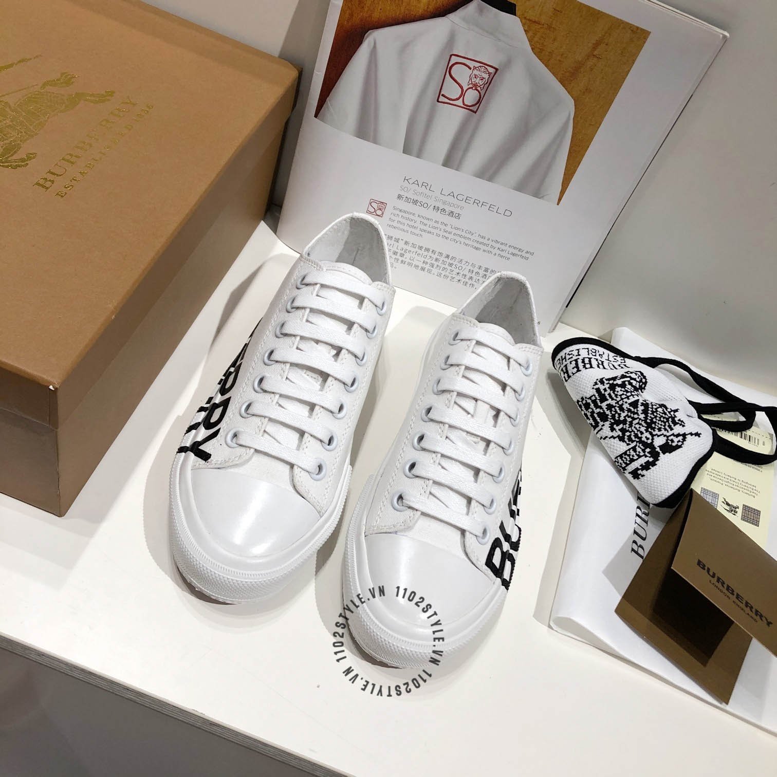 giày Burberry