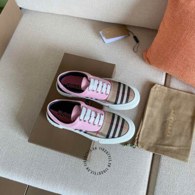 giày Burberry nữ