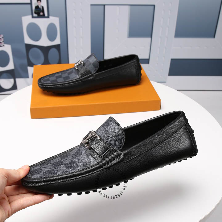 Thiết kế sang trọng, lịch lãm giày lười LV nam phối màu da xịn bản super fake