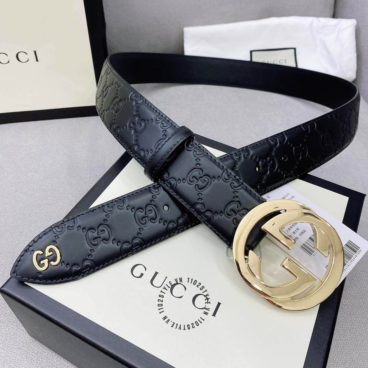 Chất liệu da của dây nịt Gucci mặt khóa vàng