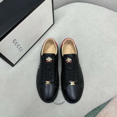 Giá giày Gucci