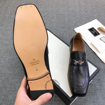 Giá của mẫu giày lười Gucci nam màu đen cao cấp da xịn like auth