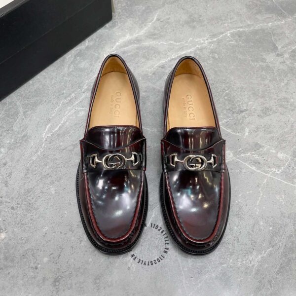 Giới thiệu về siêu phẩm giày lười Gucci nam màu đỏ đô da xịn like auth