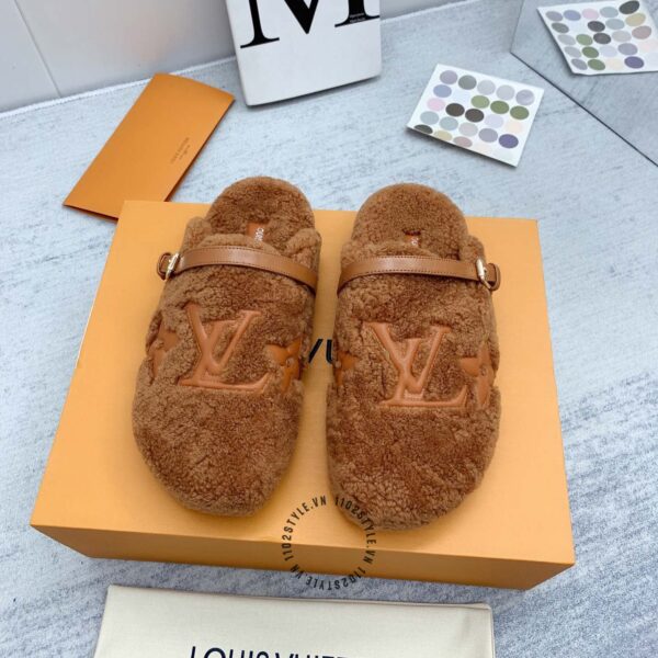 Sục LV nữ