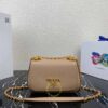 túi đeo chéo nữ prada