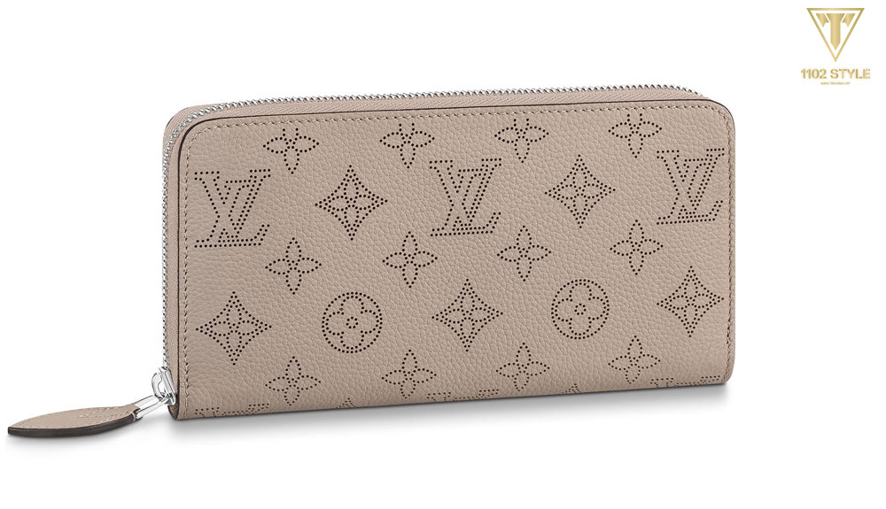 Đánh giá thiết kế và chất liệu ví cầm tay LV nữ chính hãng