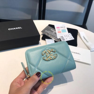 ví ngắn cầm tay chanel