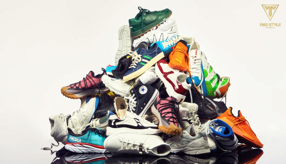 Giày thể thao cao cấp hay còn được biết đến với tên gọi Sneakers. Đây là những mẫu giày được thiết kế chủ yếu để sử dụng trong các hoạt động tập luyện thể thao.