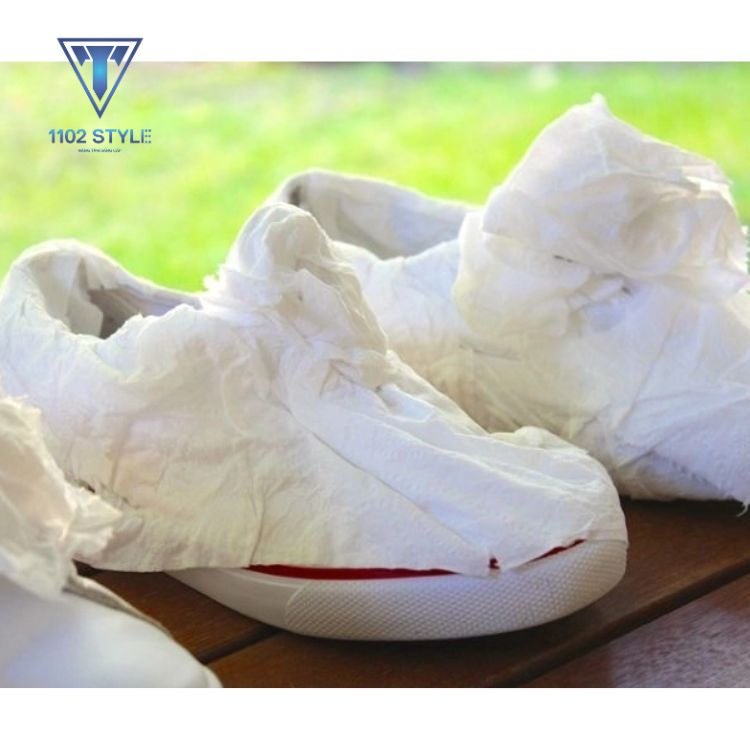 cách giặt giày trắng không bị ố vàng