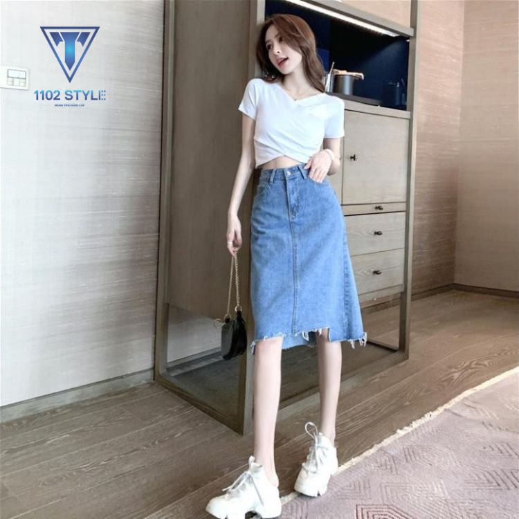 Croptop tay dài, chân váy jean