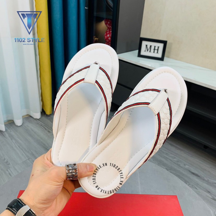 Dép xỏ ngón nam hàng hiệu Gucci màu trắng hoạ tiết monogram