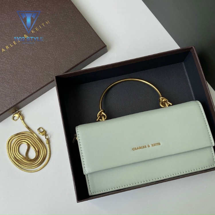 phân biệt túi charles keith thật giả