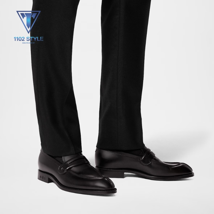 Biết cách phối đồ với giày loafer nam có thể làm cho trang phục của bạn trở nên ấn tượng hơn