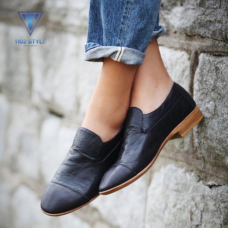 phối đồ với giày loafer nữ