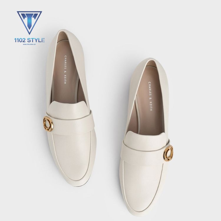 phối đồ với giày loafer nữ