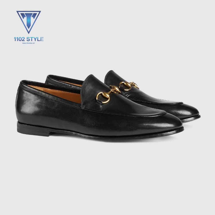 phối đồ với giày loafer nữ