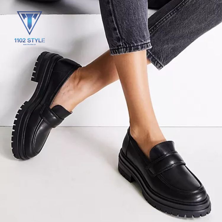 phối đồ với giày loafer nữ