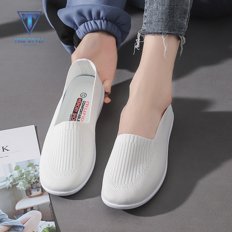 Một vài lưu ý quan trọng trong cách phối đồ với giày lười nữ