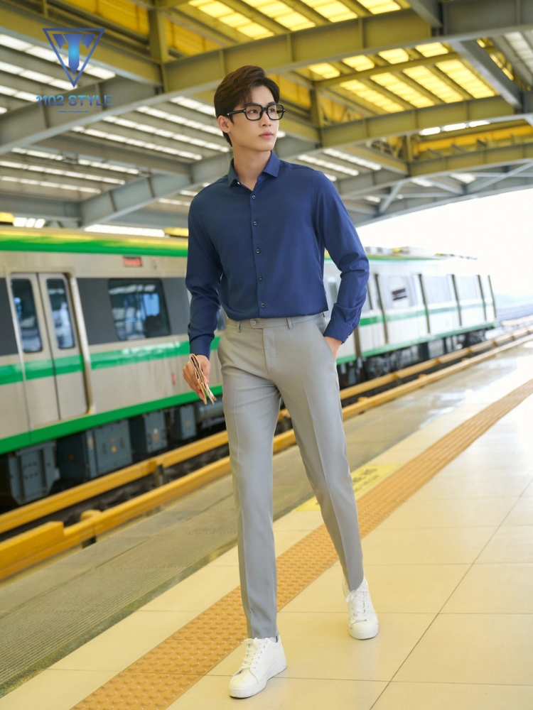 quần tây phối giày sneaker