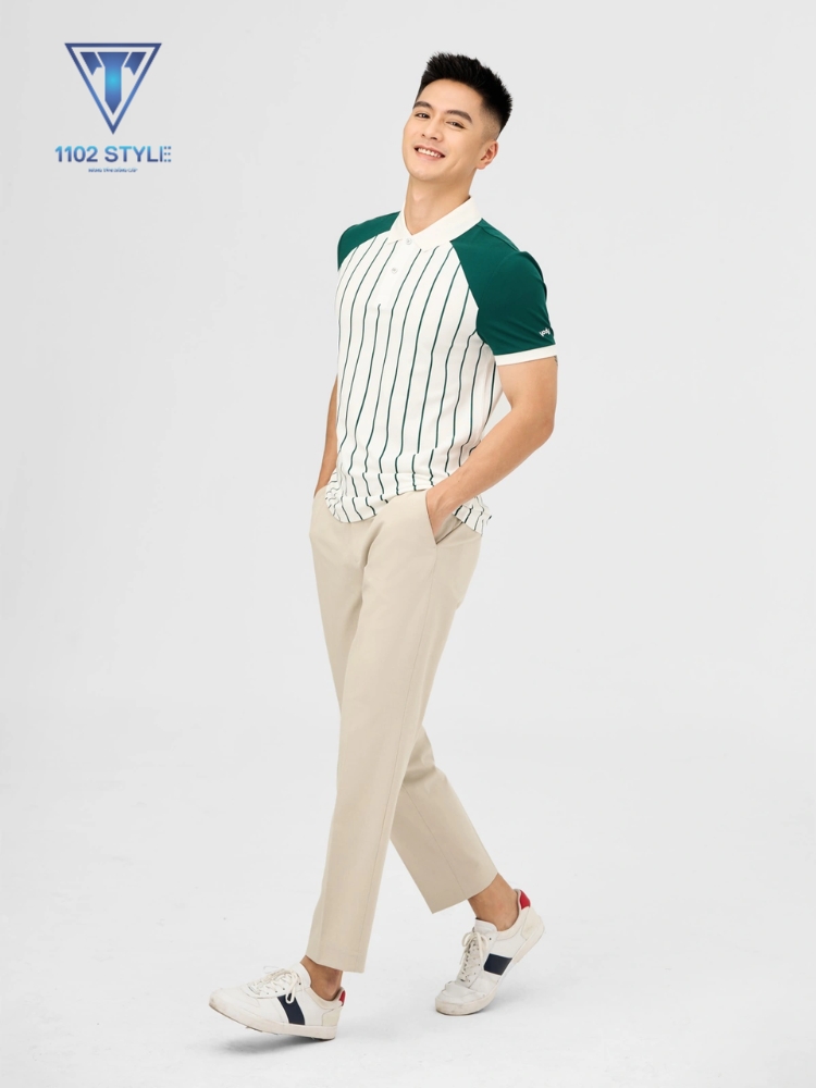 Áo polo quần âu phối giày sneaker