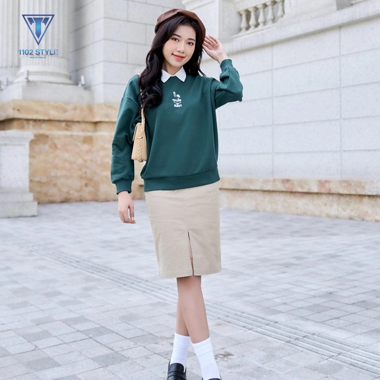  Áo Sweater phối quần ống rộng