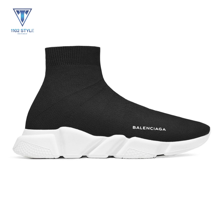 Các sản phẩm thời trang của hãng Balenciaga