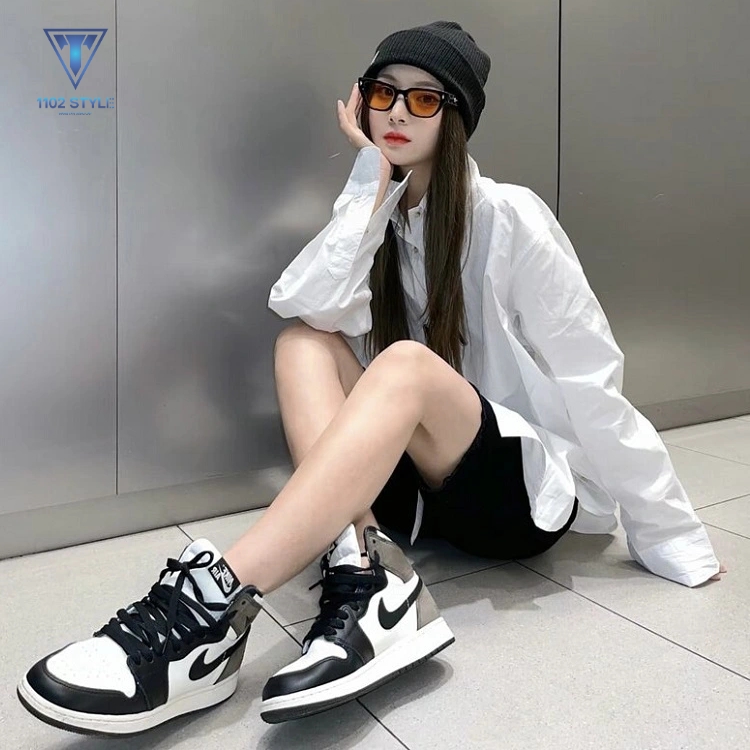 Cách phối đồ với giày Jordan cổ cao nữ với legging hoặc quần da