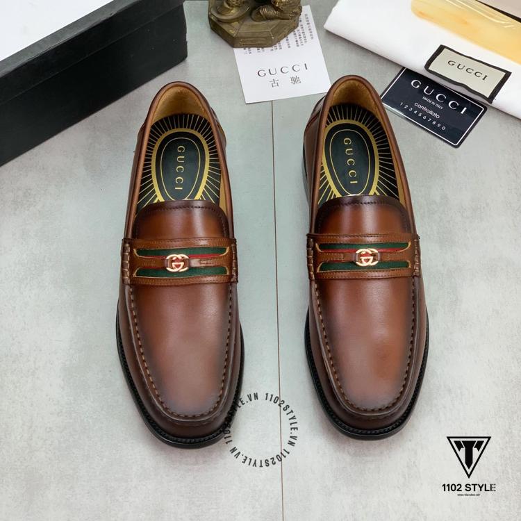 Cách vệ sinh giày gucci