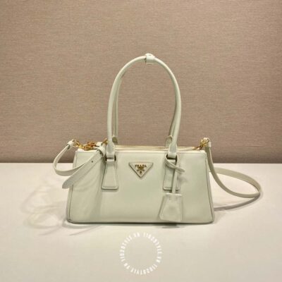 Prada Tui Mau Trang (1)