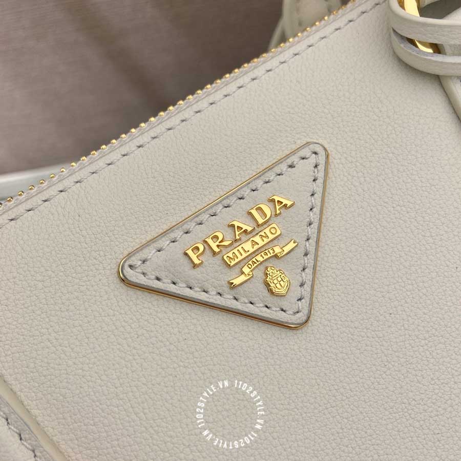 Prada Tui Mau Trang (2)