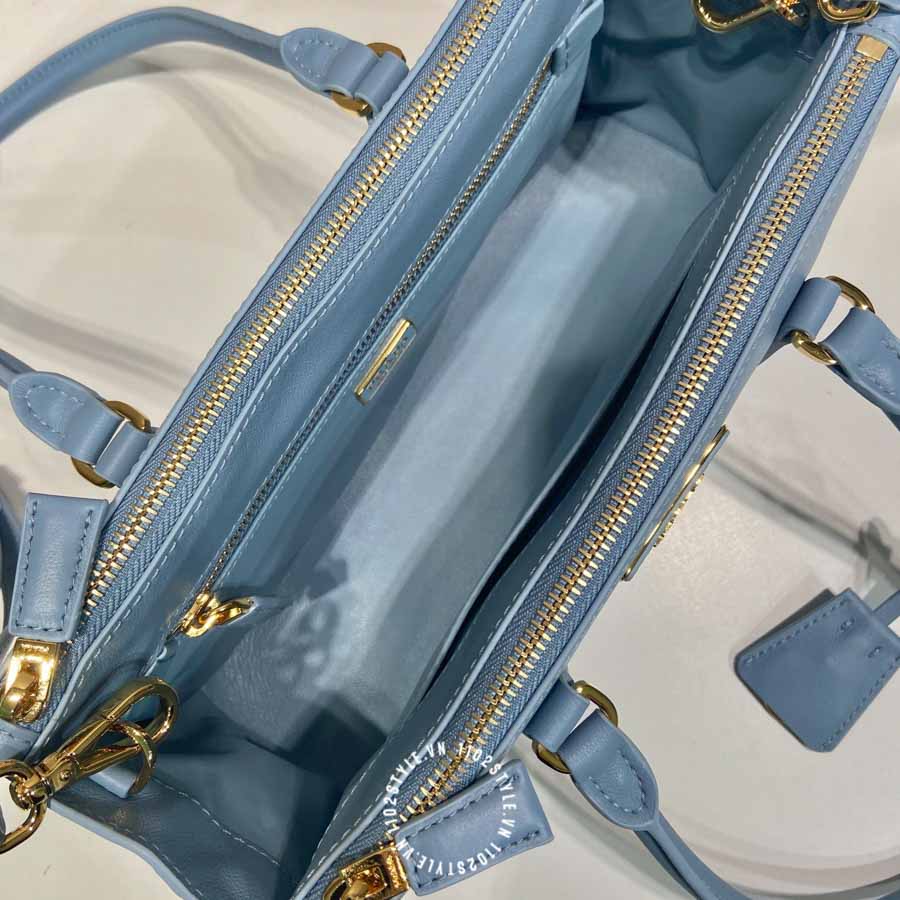 Prada Tui Mau Xanh (3)