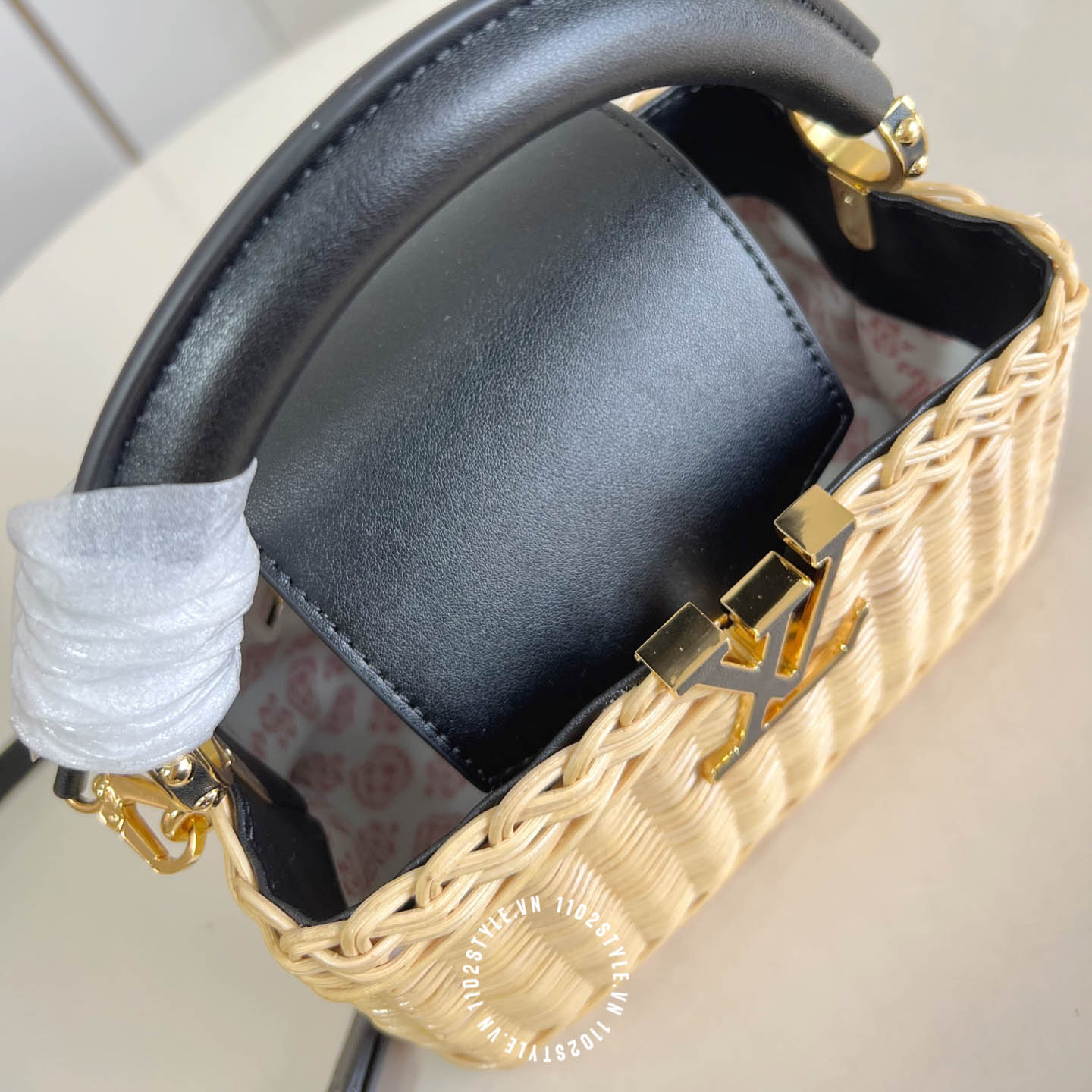 Tui Cam Tay Louis Vuitton (2)