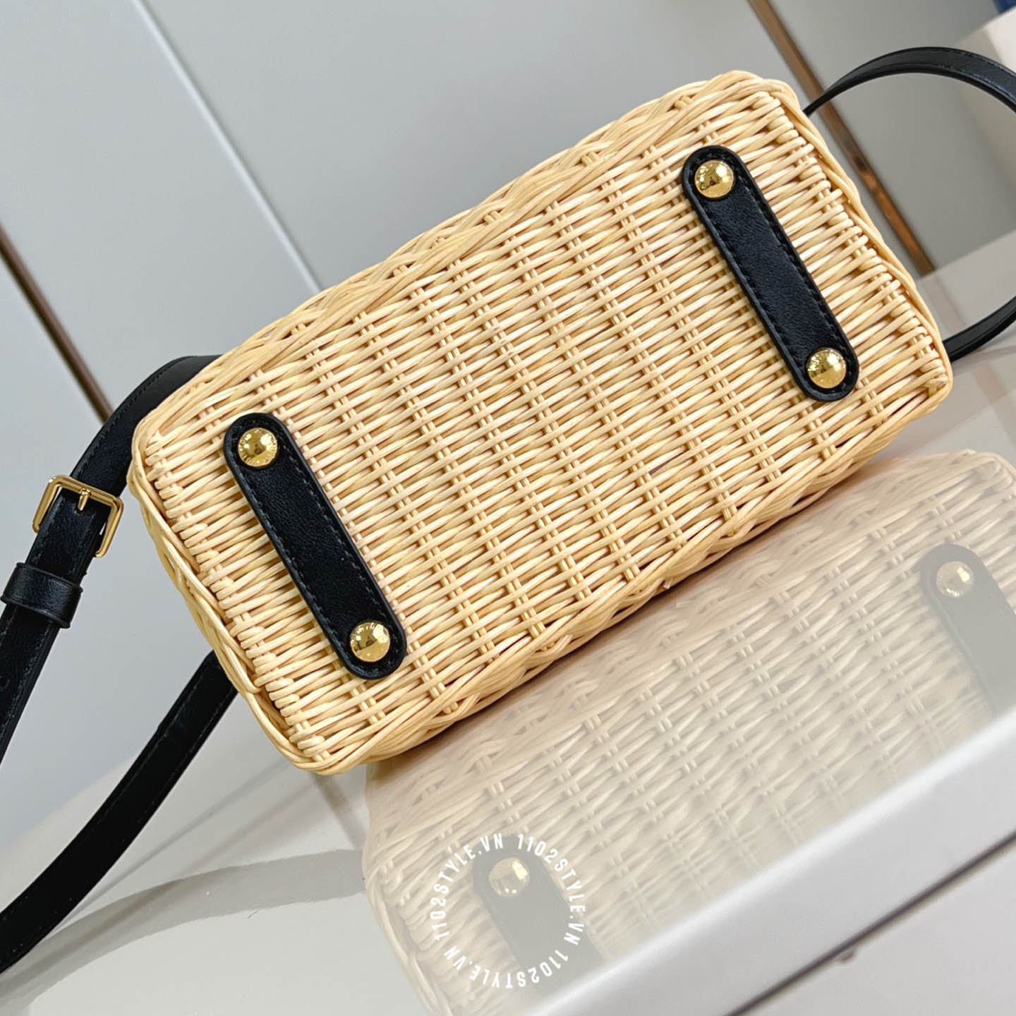Tui Cam Tay Louis Vuitton (3)