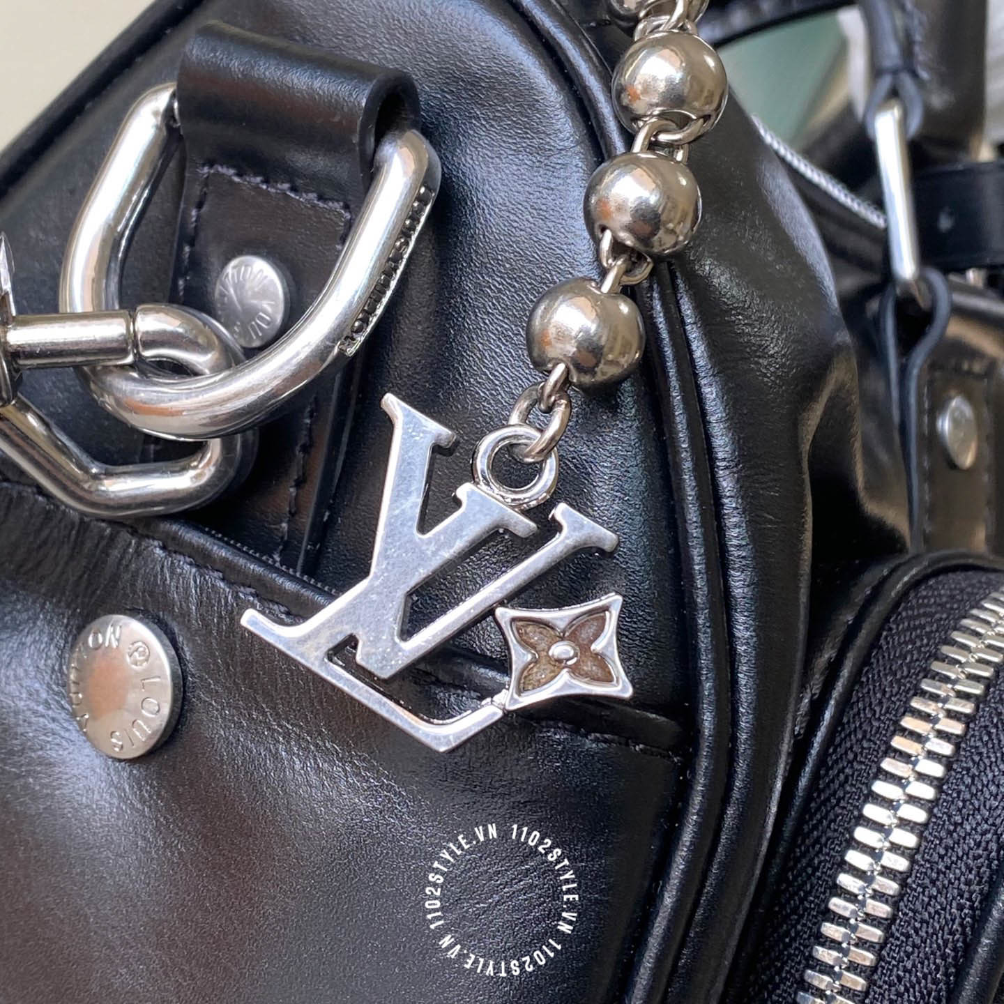 Tui Cheo Louis Vuitton (2)