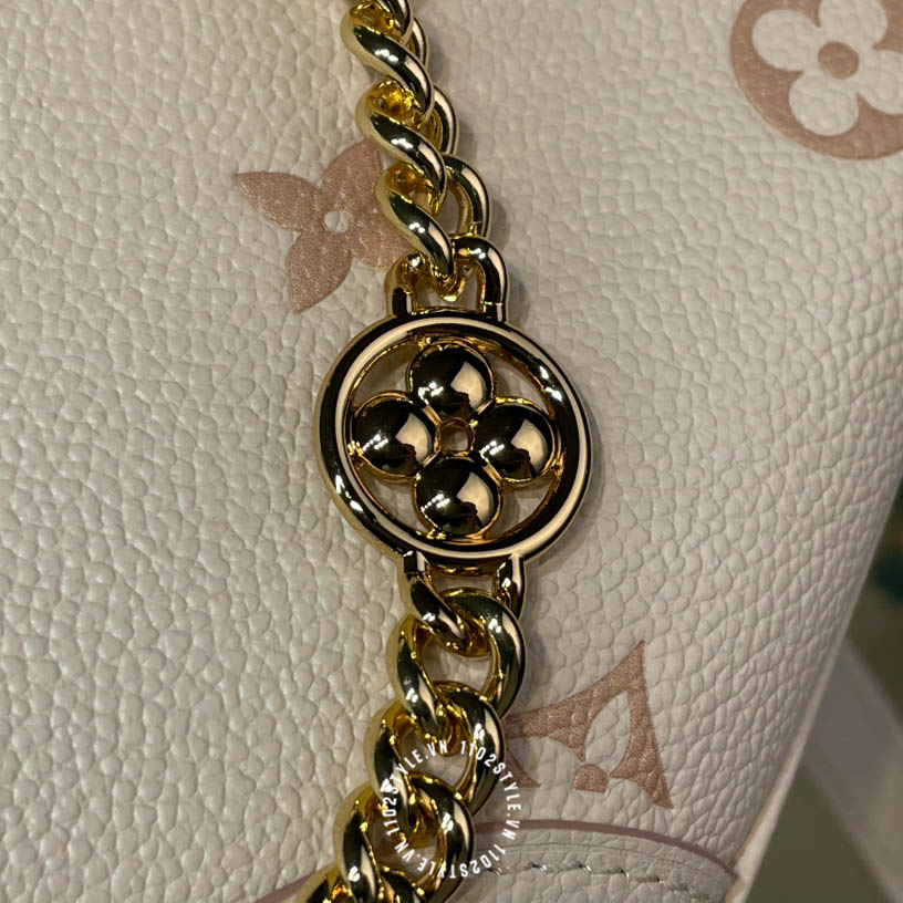 Tui Deo Cheo Louis Vuitton Nam (4)